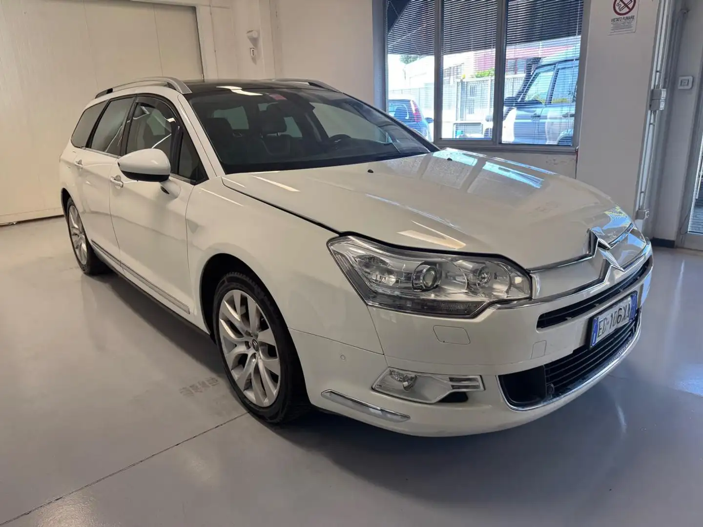 Citroen C5 2.0 HDi 160 aut. Exclusive Tourer *FULL OPTIONAL* Bianco - 2