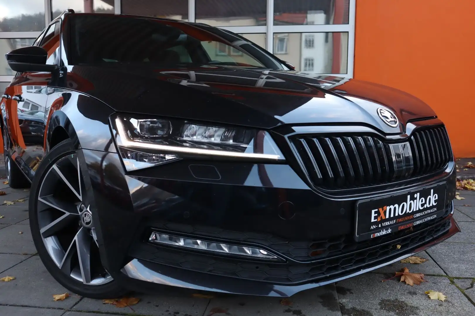 Skoda Superb SUPERB COMBI* SPORTLINE* 1.HD* ACC* AHK* Schwarz - 1