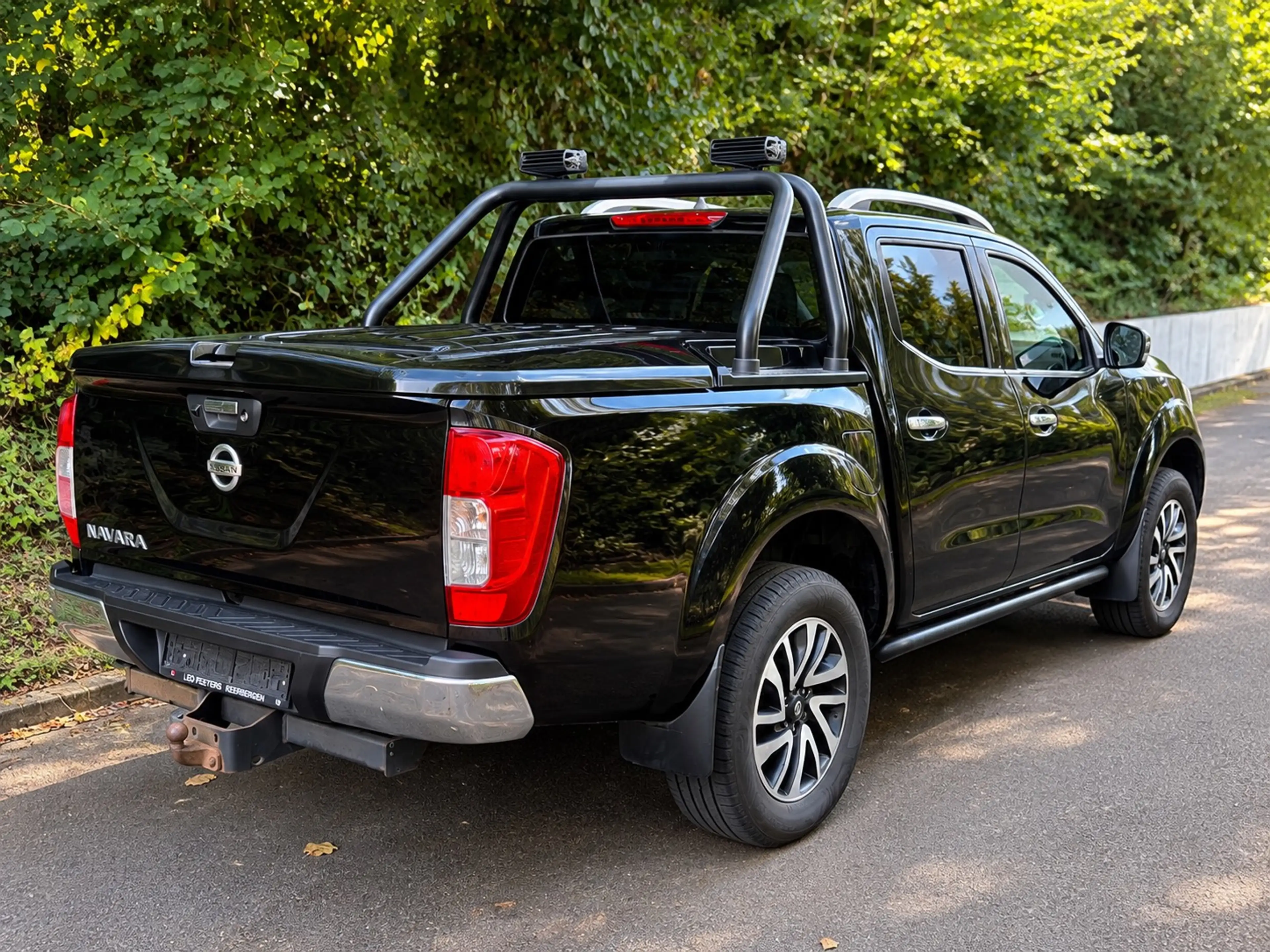 Nissan Navara 2.5 dCi 4x4 Business DPF — photo 5