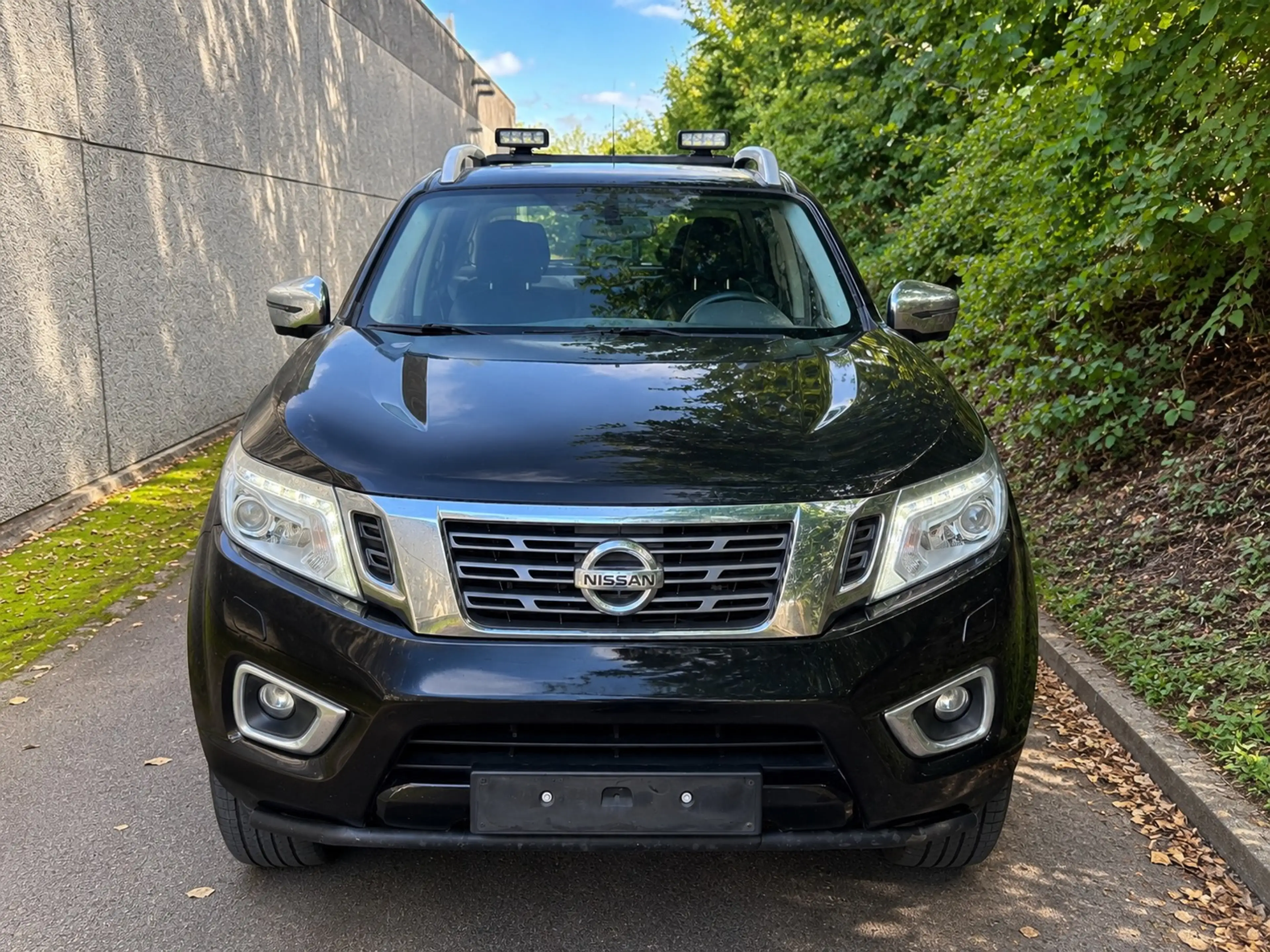 Nissan Navara 2.5 dCi 4x4 Business DPF — photo 8
