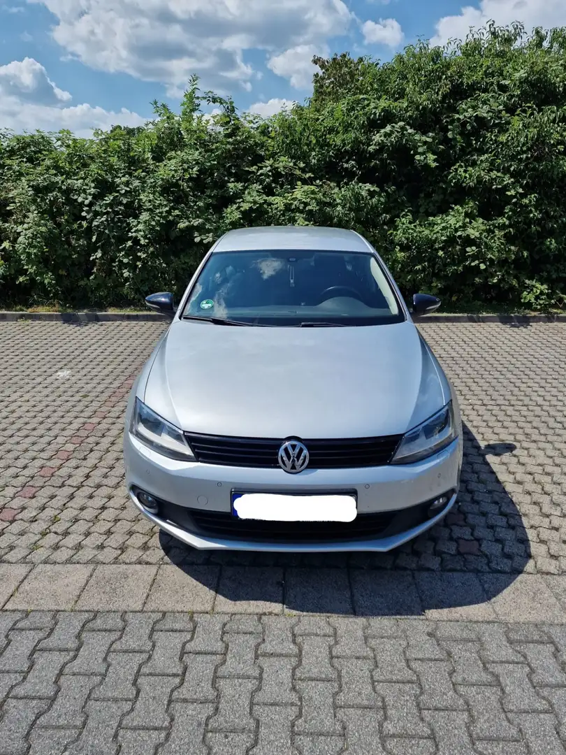 Volkswagen Jetta 1.2 TSI Trendline - 2