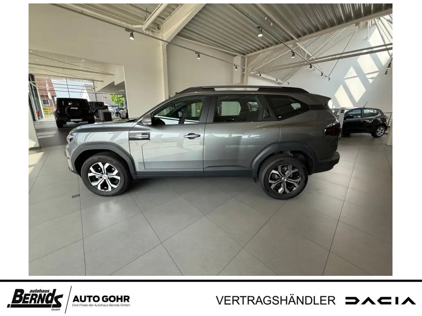 Dacia Bigster TCe 140 Expression NAVI SHZ MULTIVIEWKAM KLIMAAUT. Grijs - 2