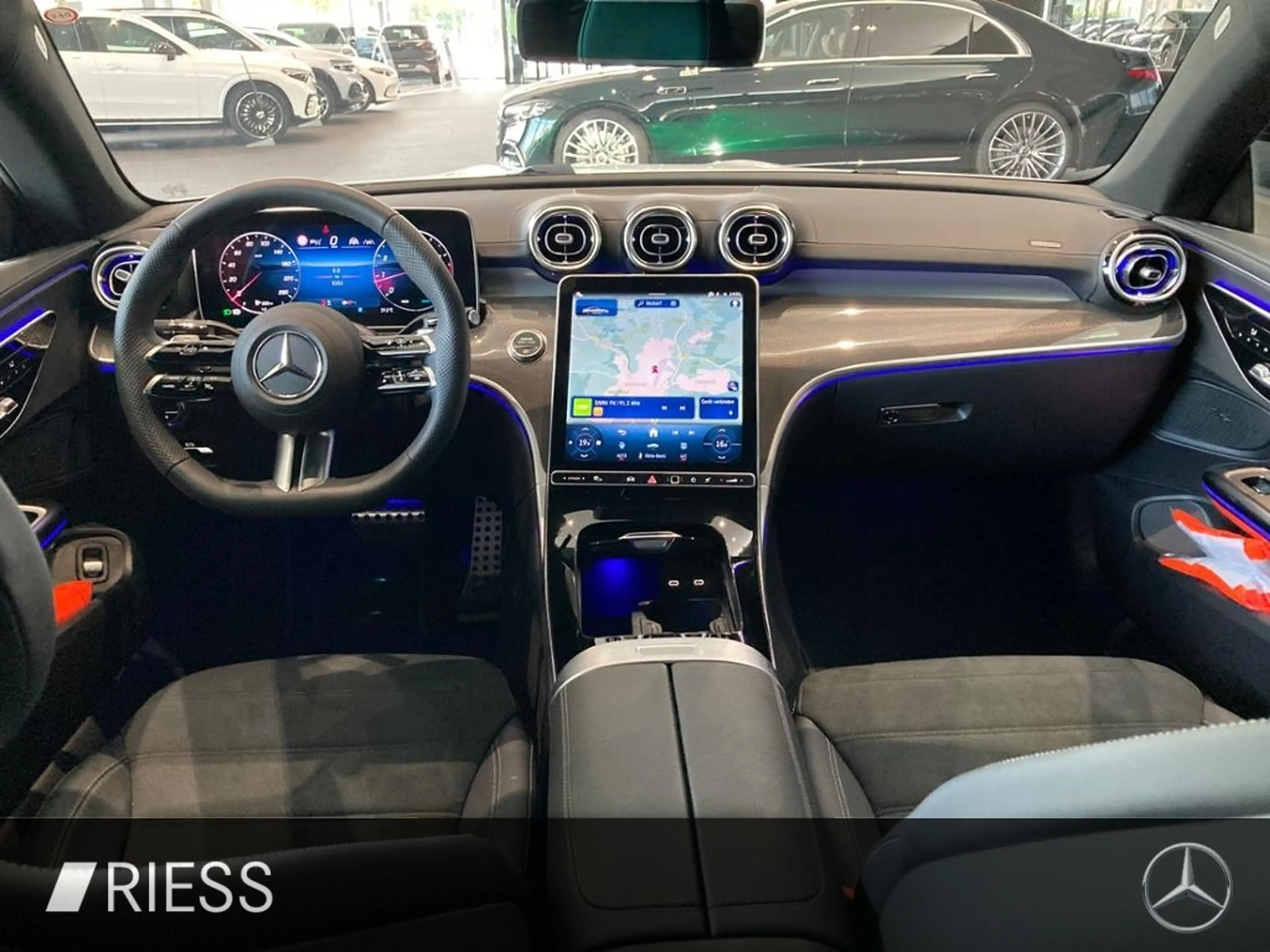 Mercedes-Benz CLE 300 4MATIC Coupé 360 ACC AUT Kam. KeyLess LM — photo 13