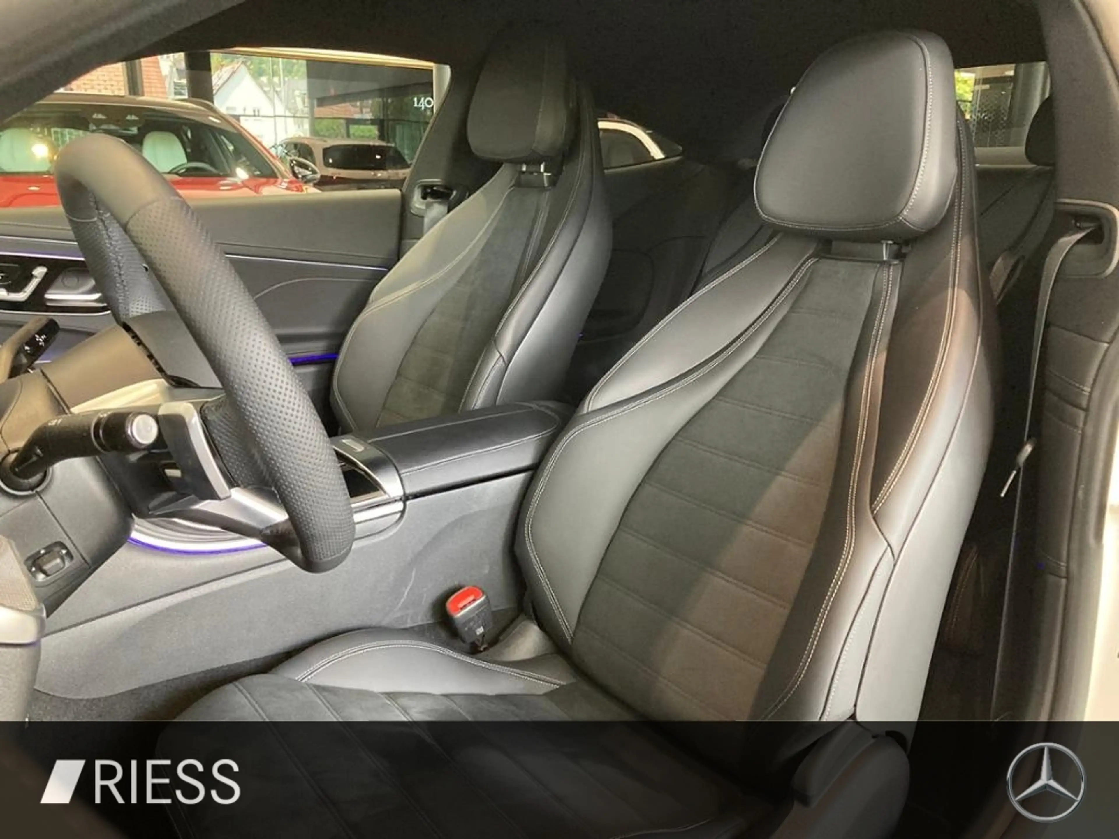 Mercedes-Benz CLE 300 4MATIC Coupé 360 ACC AUT Kam. KeyLess LM — photo 10