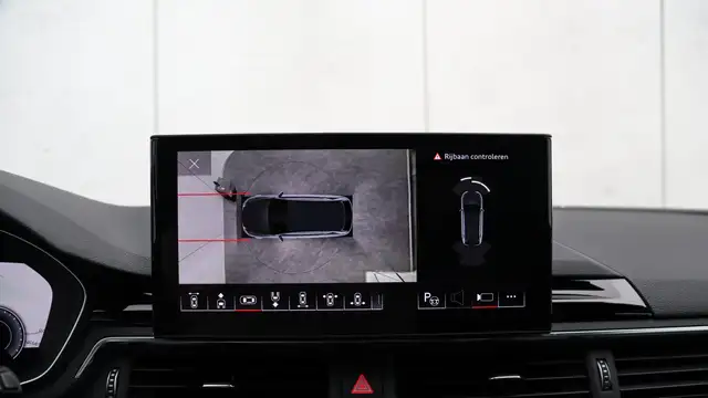 Audi A4 view 15