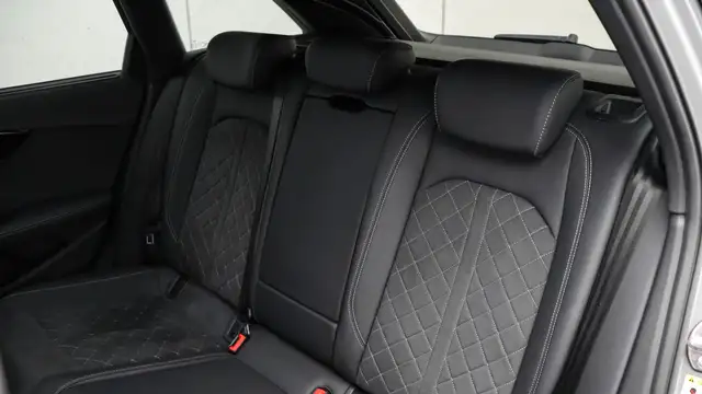 Audi A4 view 29