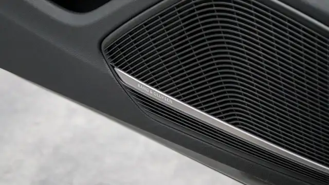 Audi A4 view 11