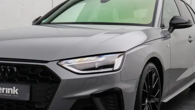 Audi A4 view 22