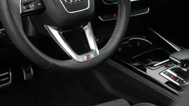 Audi A4 view 17