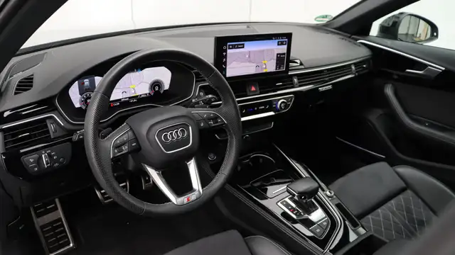 Audi A4 view 8