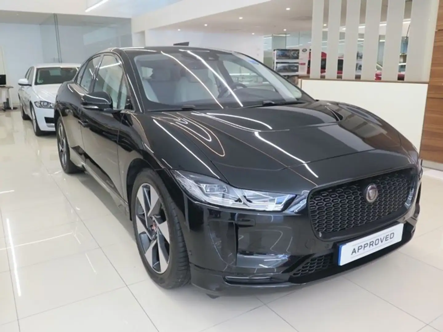 Jaguar I-Pace SE Zwart - 2