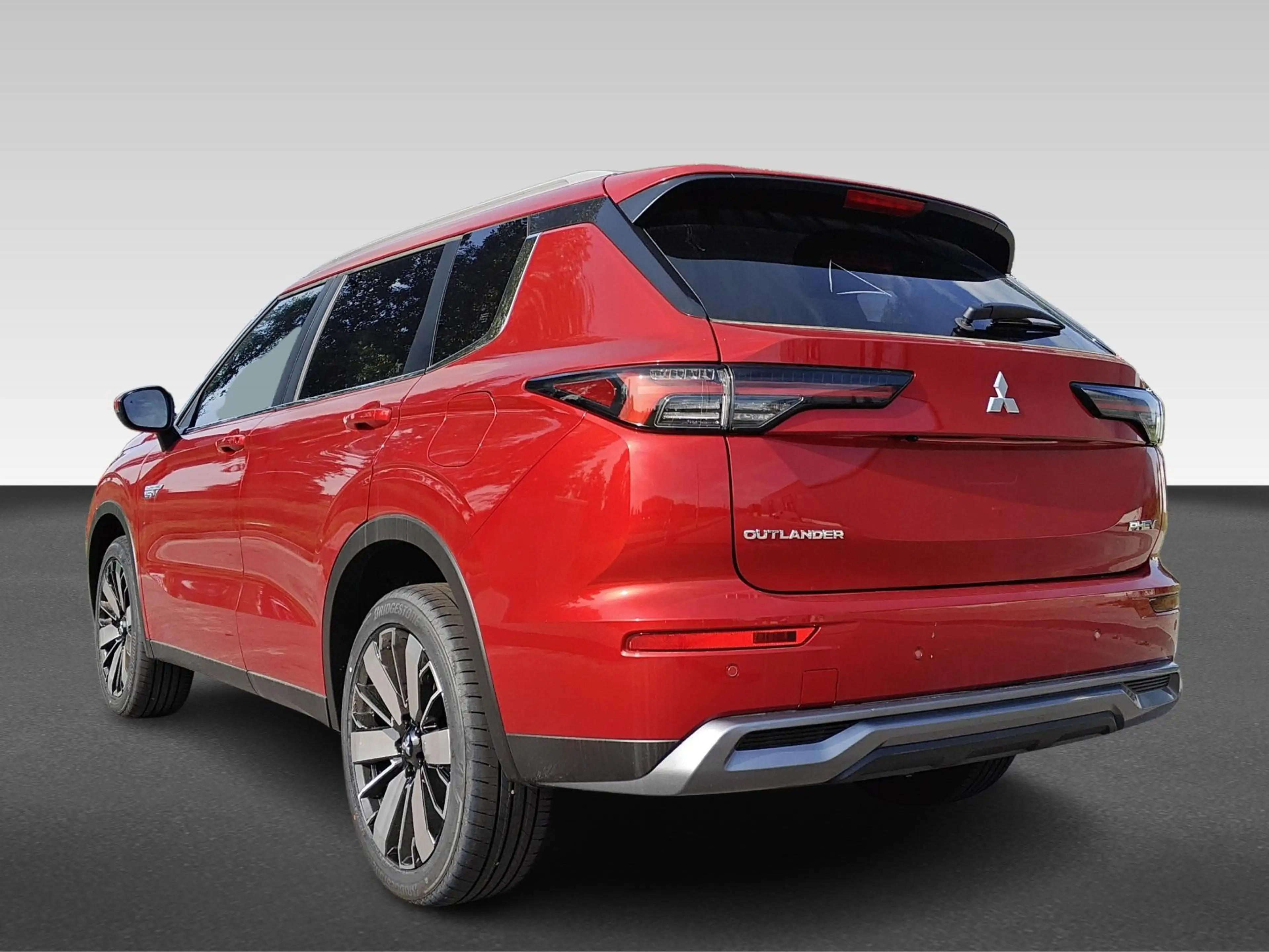 Mitsubishi Outlander 2.4 PHEV Intense+ | Apple Carplay/Android Auto|tel — photo 3