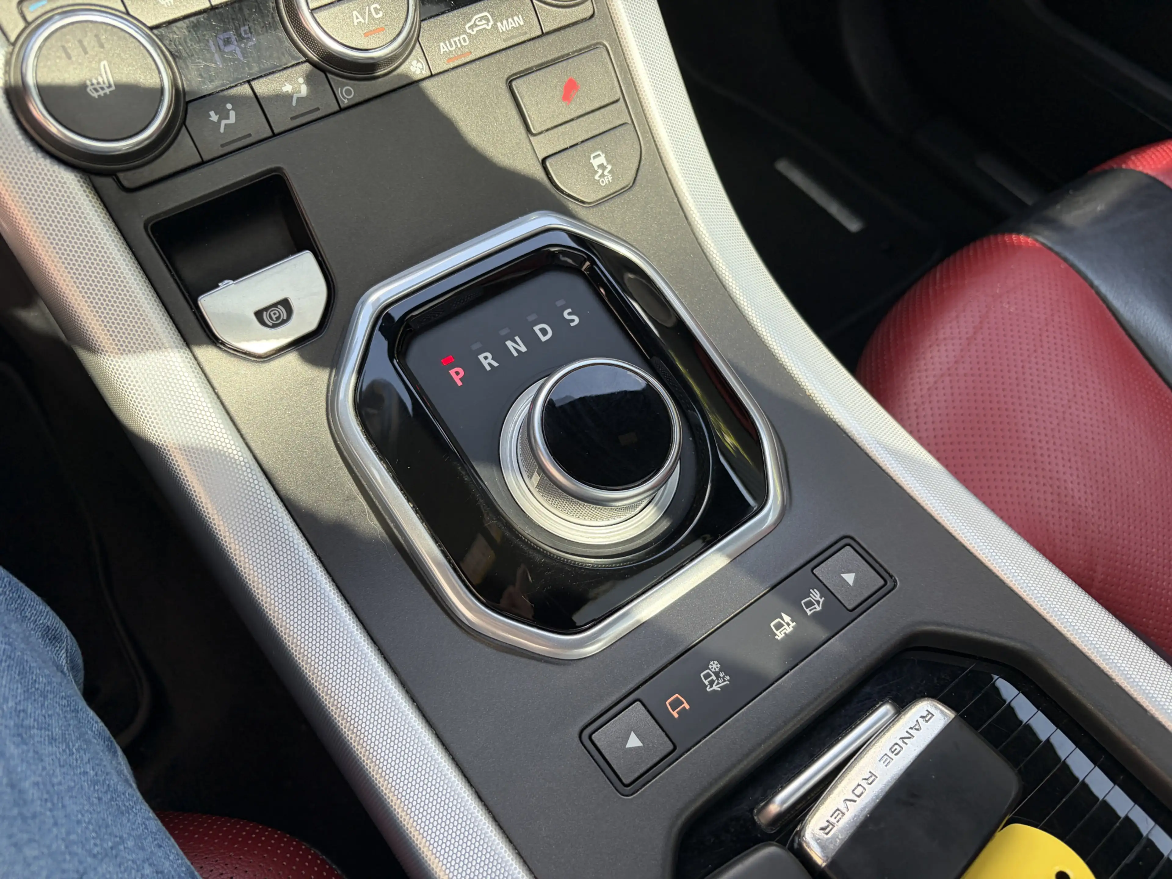 Land Rover Range Rover Evoque 2.0 Si 4WD Dynamic / AUTOMAAT / PANORAMADAK / CRUI — photo 13