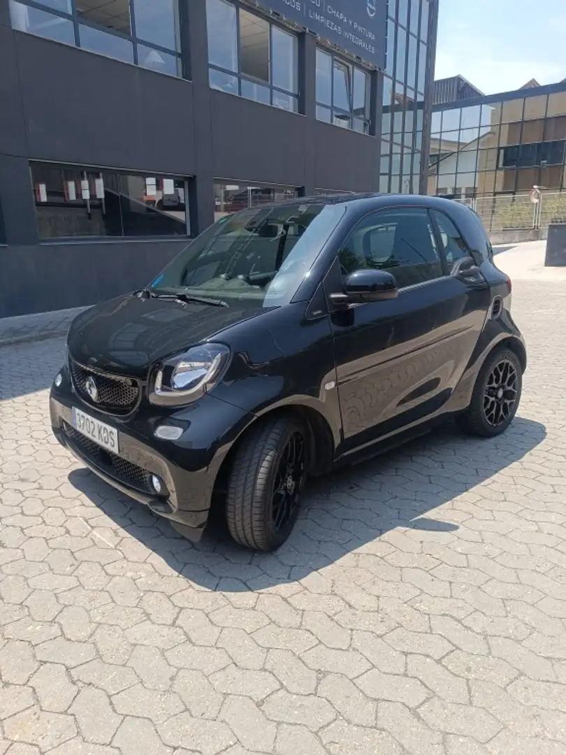 smart forTwo Coupé ED Ushuaia edition Schwarz - 2