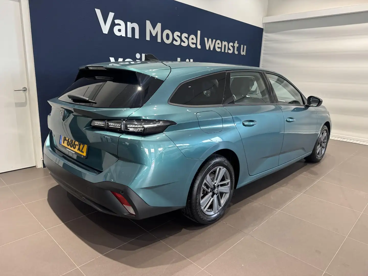 Peugeot 308 SW 1.2 PureTech Active Pack Business Blau - 2