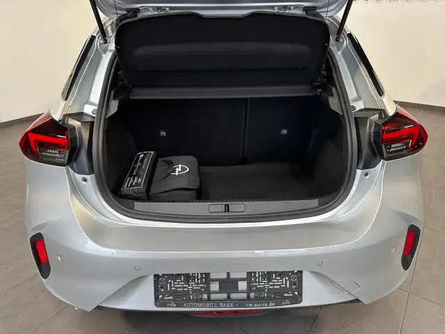 Opel Corsa view 8