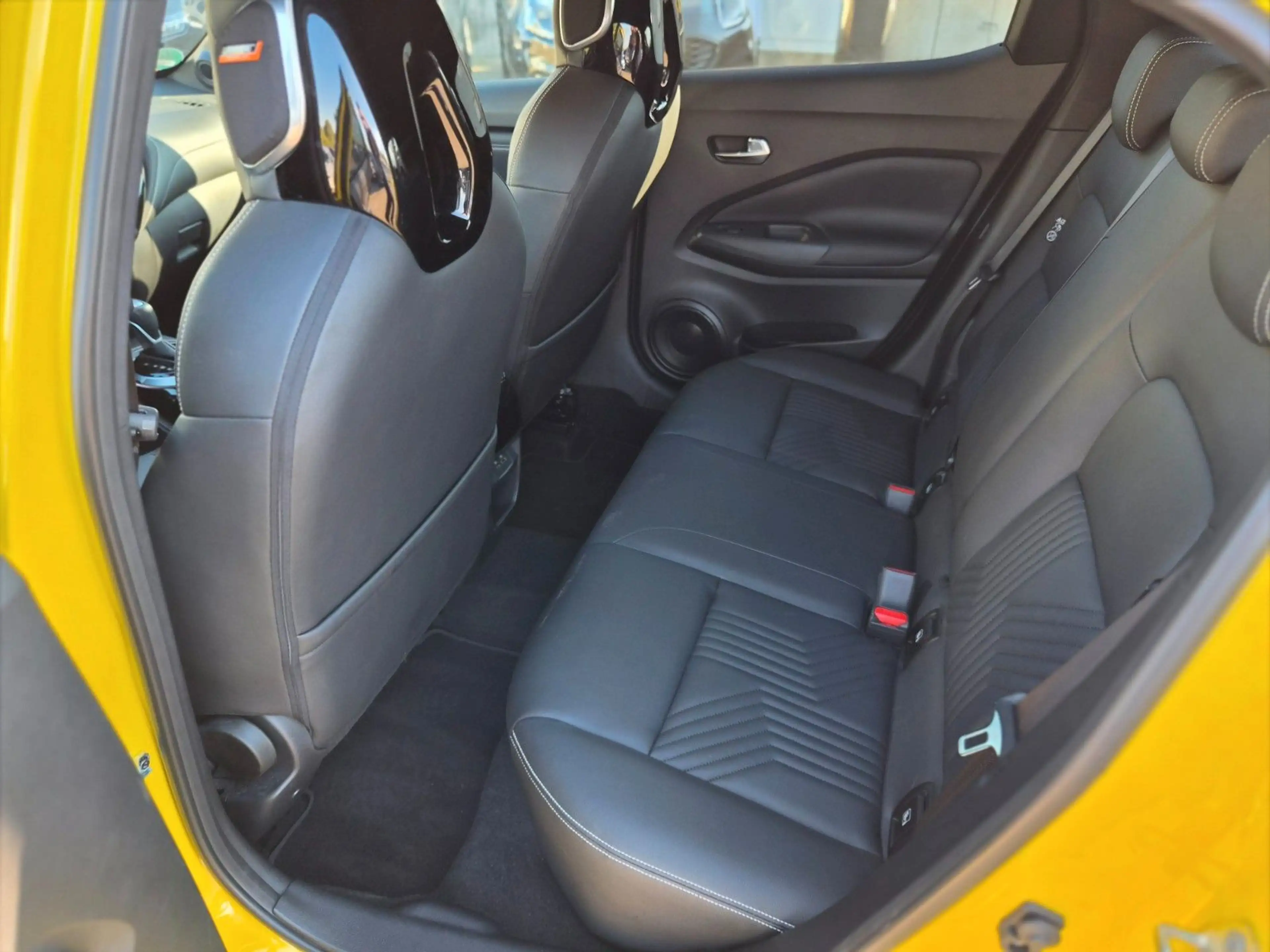 Nissan Juke Hybrid Tekna/Navi/Kamera/LEDs/Bose/Leder — photo 34