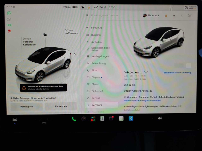 Tesla Model Y Long Range Dual Motor AWD — photo 11