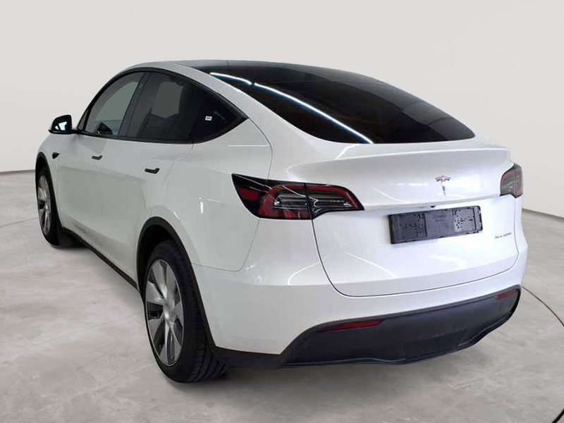 Tesla Model Y Long Range Dual Motor AWD — photo 5