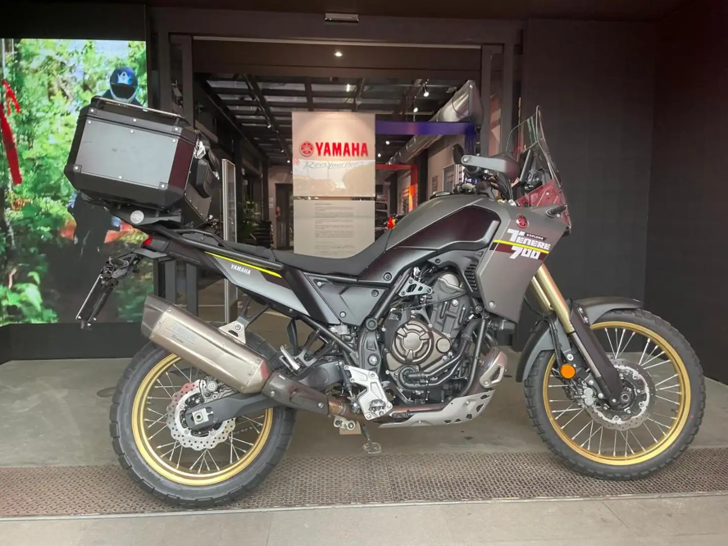 Yamaha Ténéré 700 Explorer Verde - 1