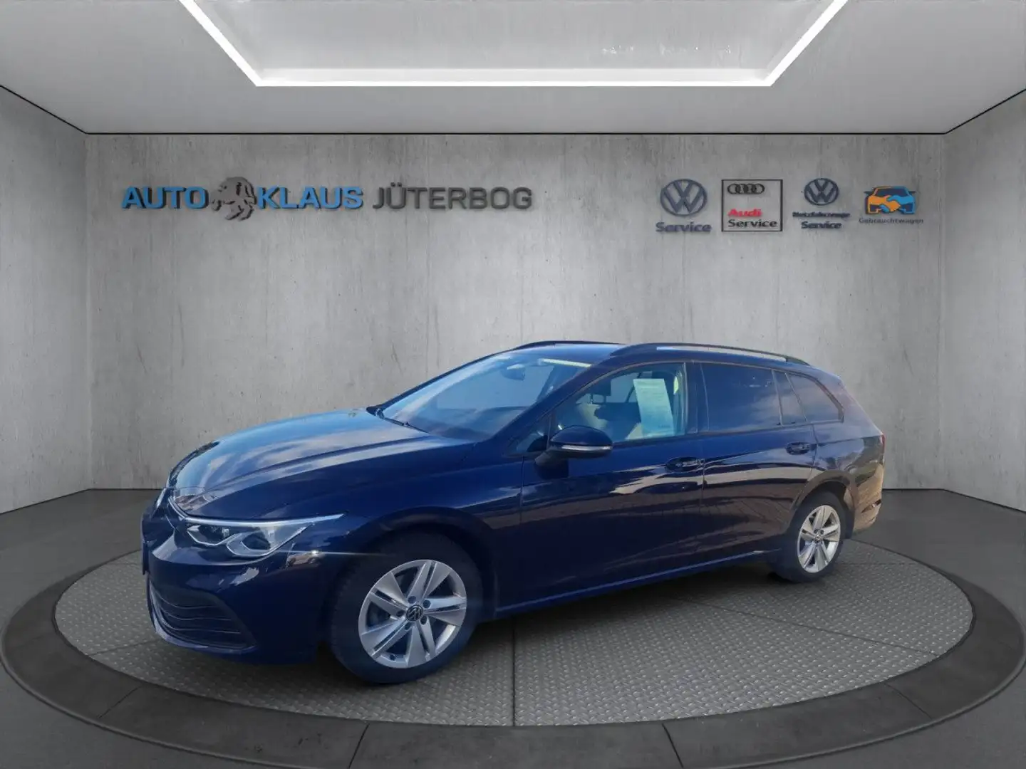 Volkswagen Golf Variant Golf VIII (8) Variant Life 1.5 eTSI Bluetooth Navi Blau - 2