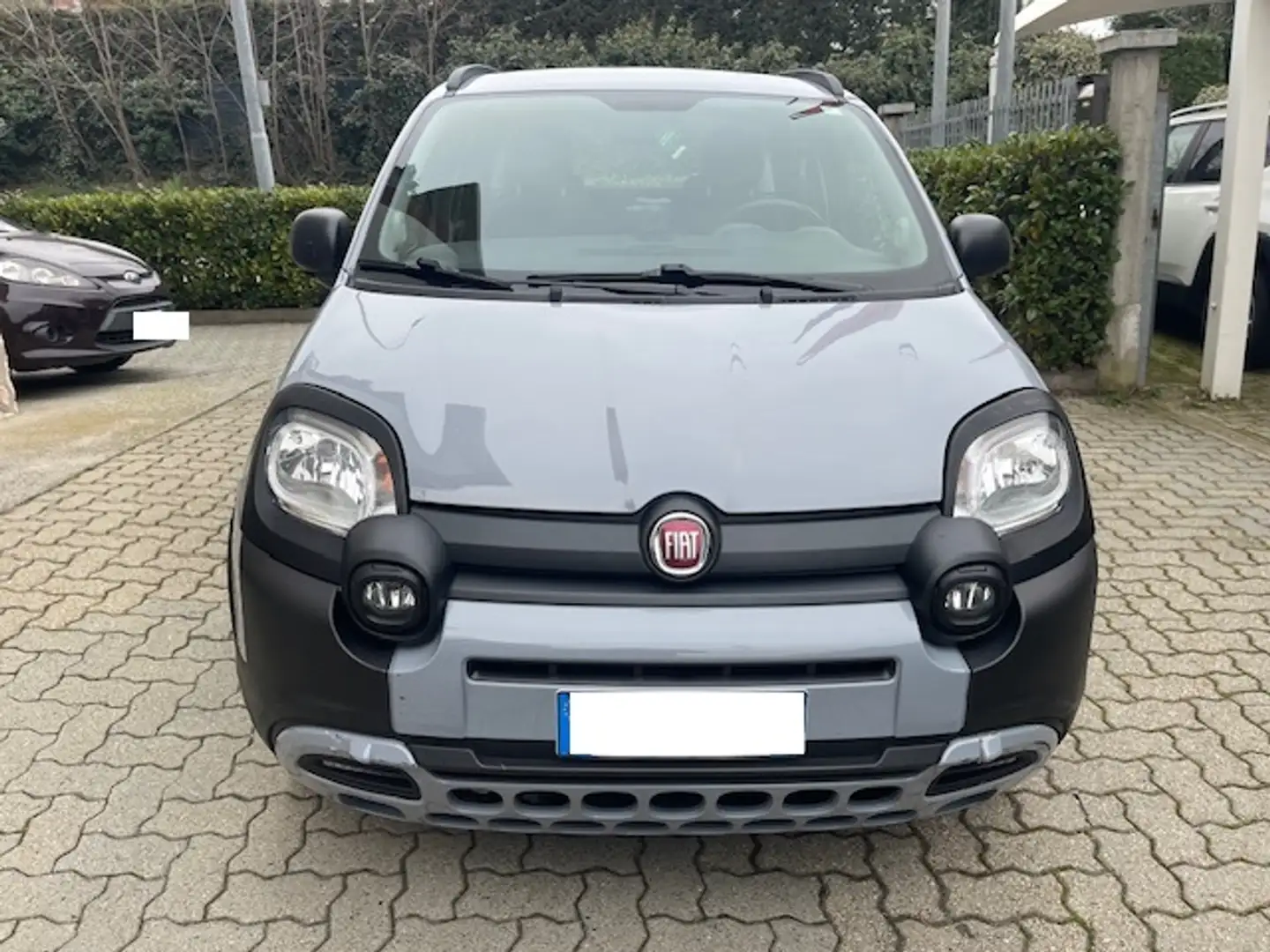 Fiat Panda 1.0 HYBRID CITY CROSS  UNIPROP. Grau - 1