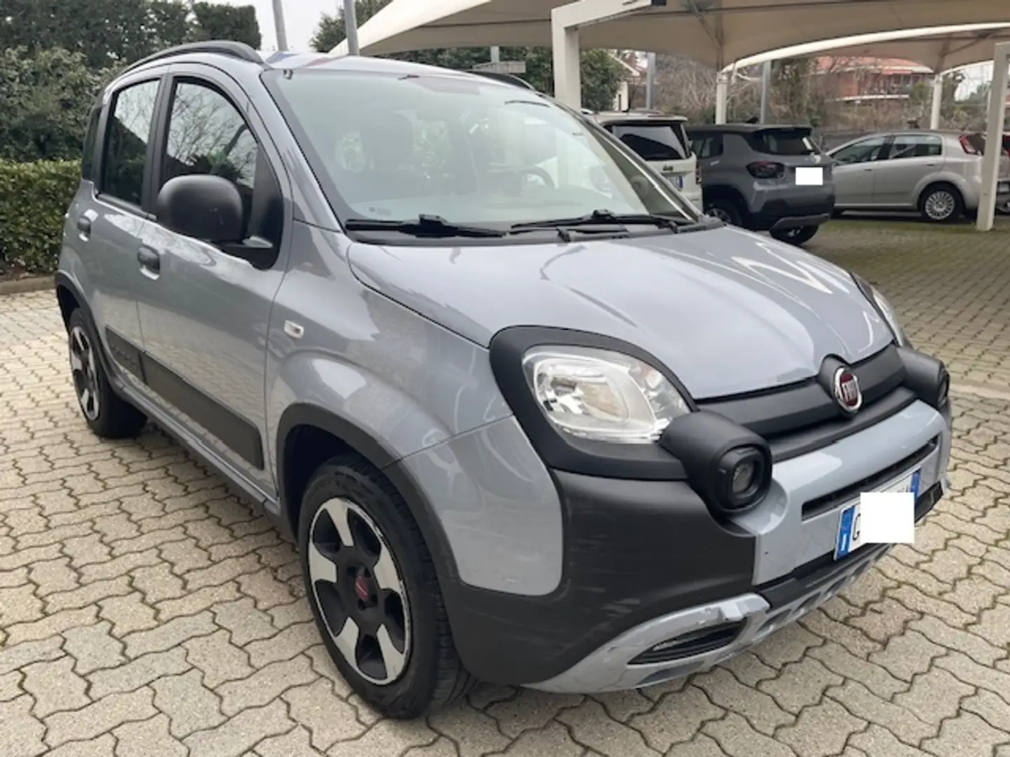 Fiat Panda 1.0 HYBRID CITY CROSS  UNIPROP. Grau - 2