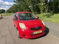 Toyota Yaris 1.0 VVTi + Roşu - thumbnail 1