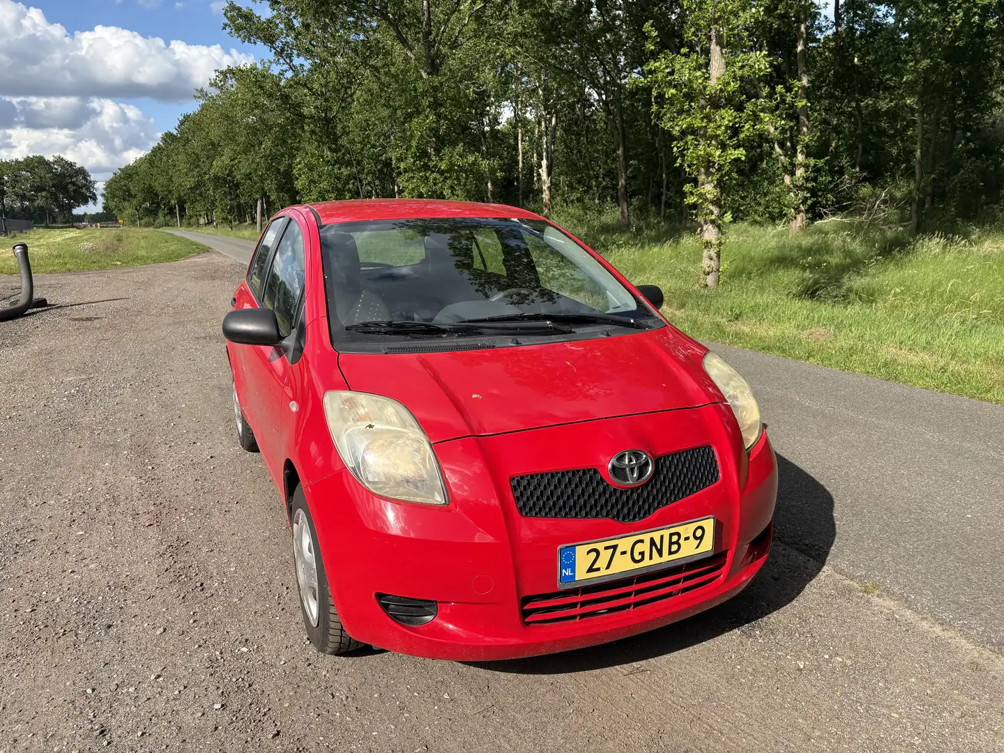 Toyota Yaris 1.0 VVTi + Roşu - 1