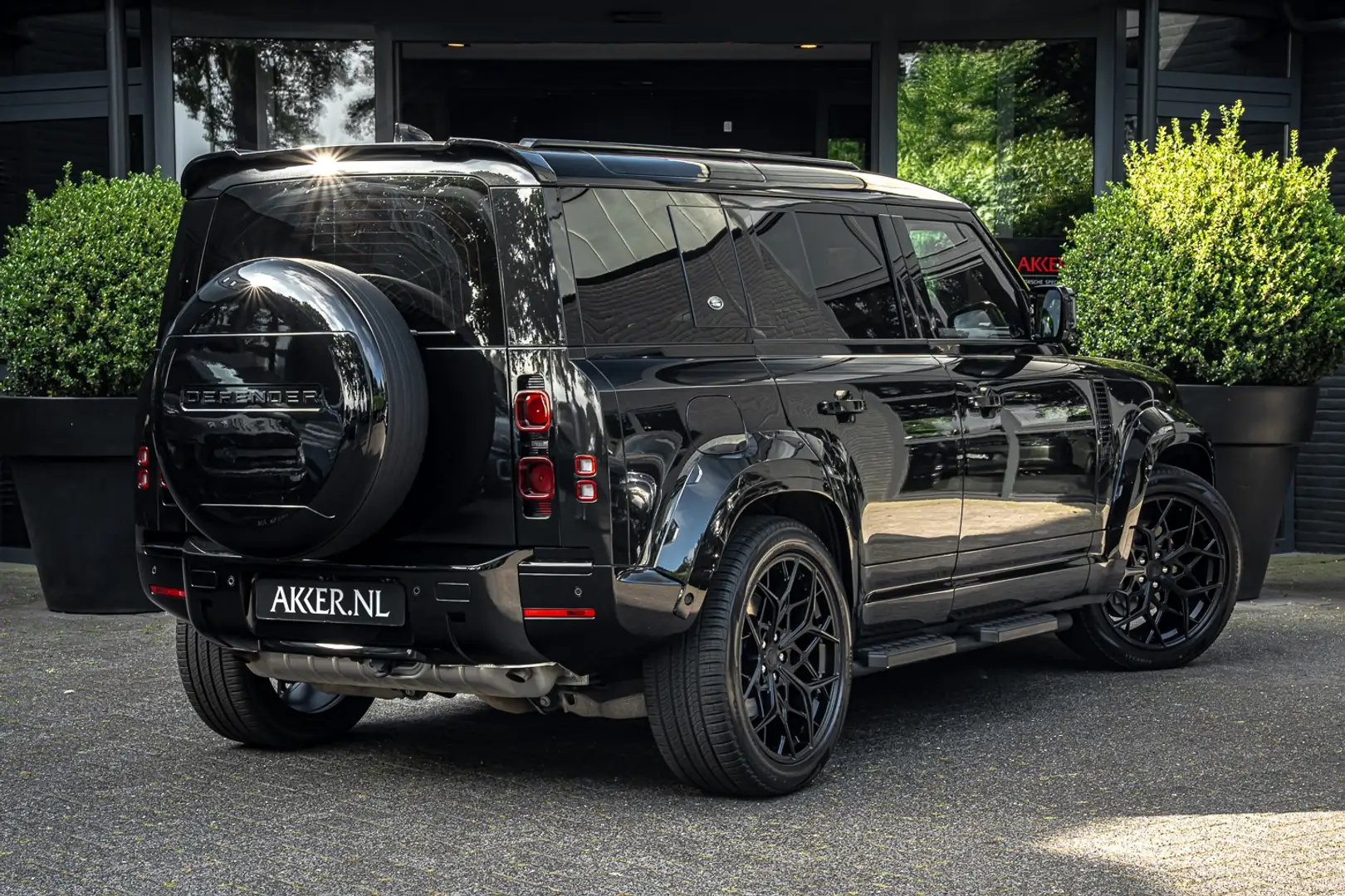 Land Rover Defender LANDROVER 110 P400e SE URBAN Black Pack | Trekhaak Zwart - 2