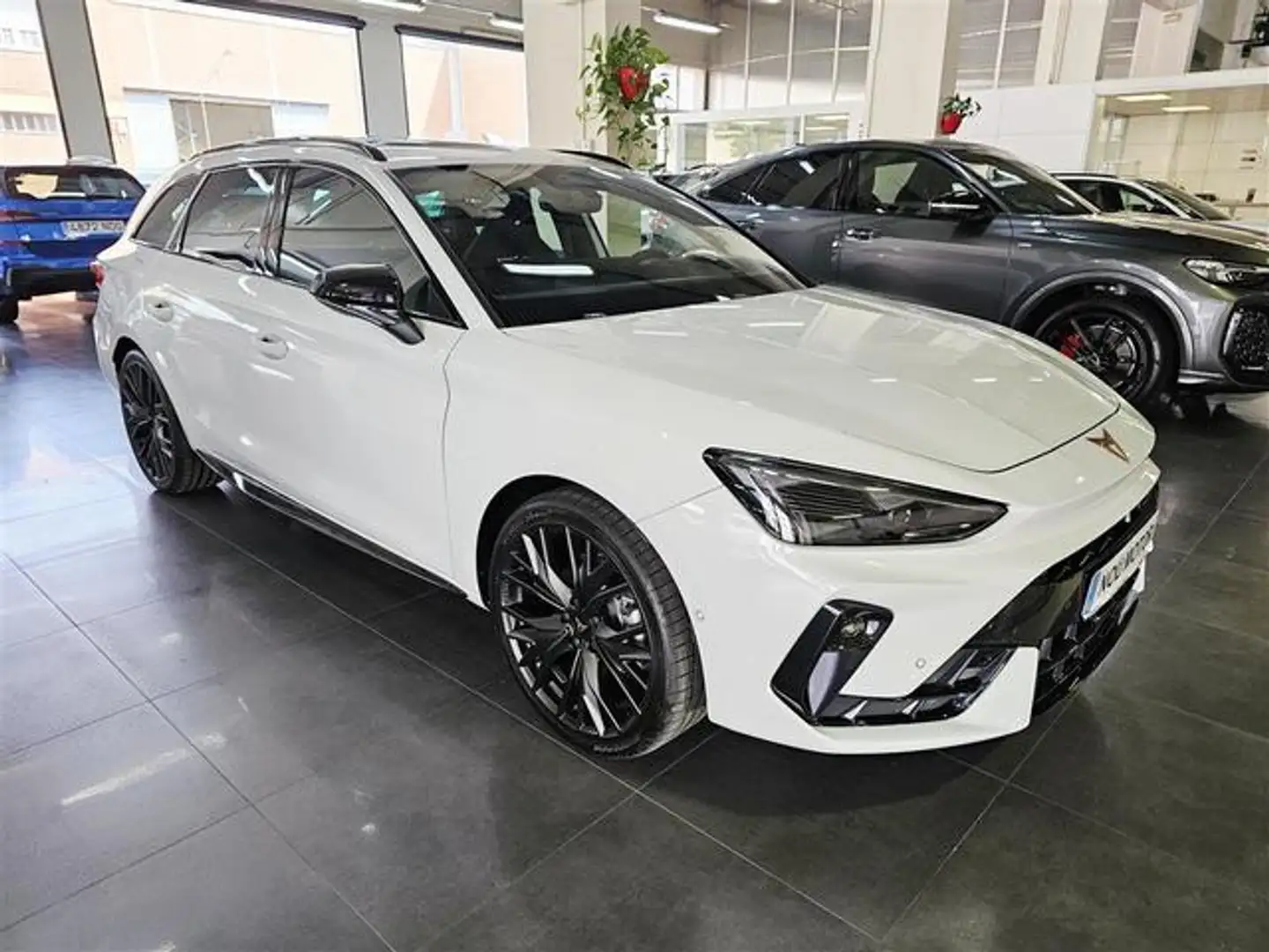 CUPRA Leon Sportstourer 1.5 eTSI 110 DSG Blanco - 2