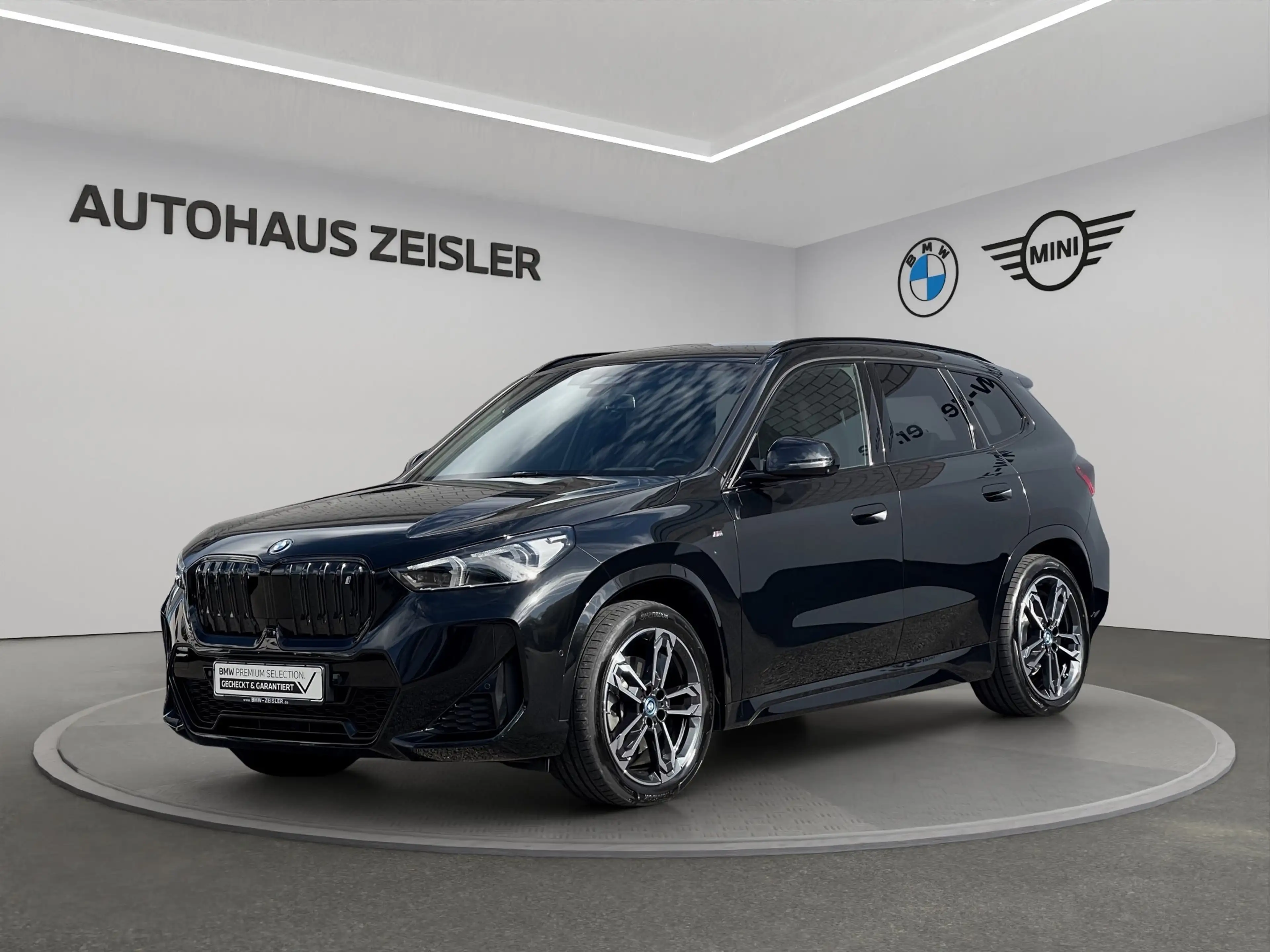 BMW iX1 xDrive30