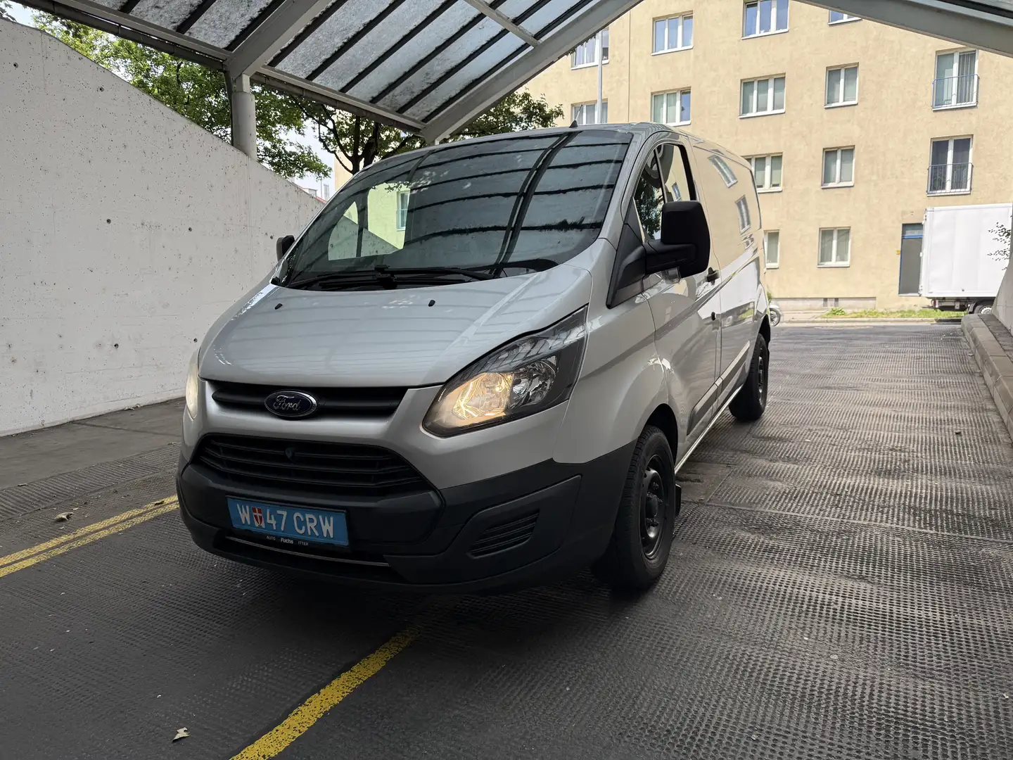 Ford Transit Custom 2.0 TDCI 280 L1 Grau - 2