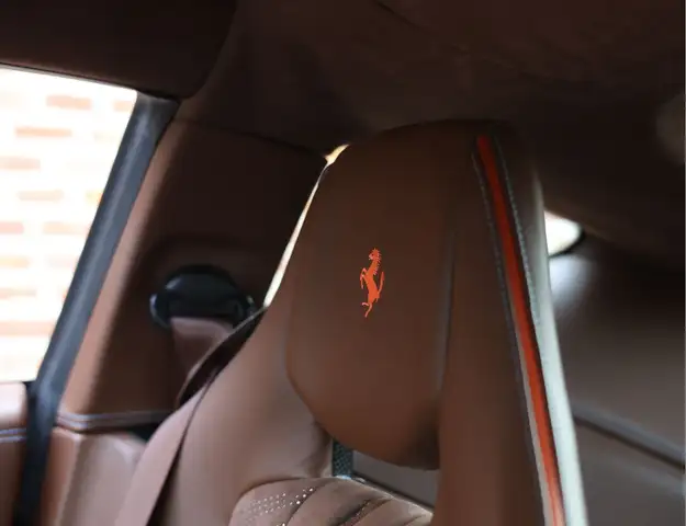 Ferrari F12 view 5