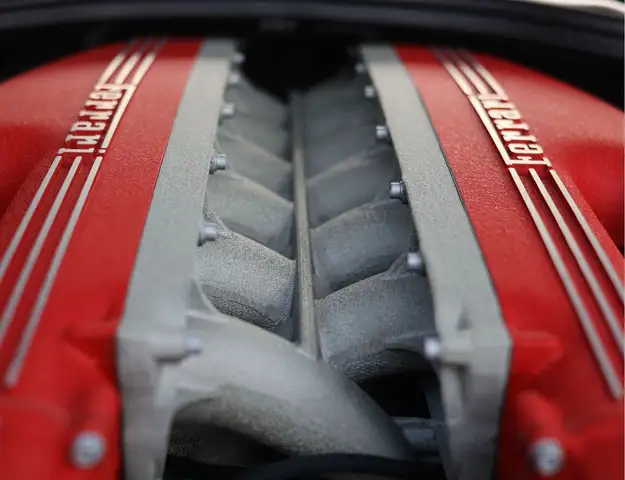 Ferrari F12 view 16