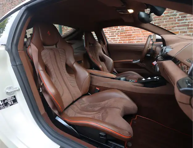 Ferrari F12 view 28