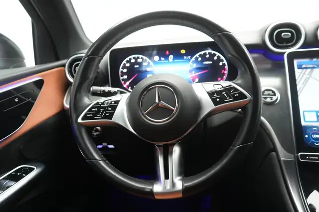 Mercedes-Benz GLC 200 view 15