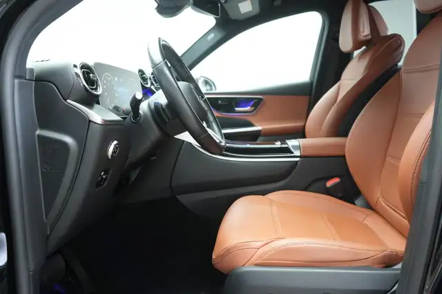 Mercedes-Benz GLC 200 view 10