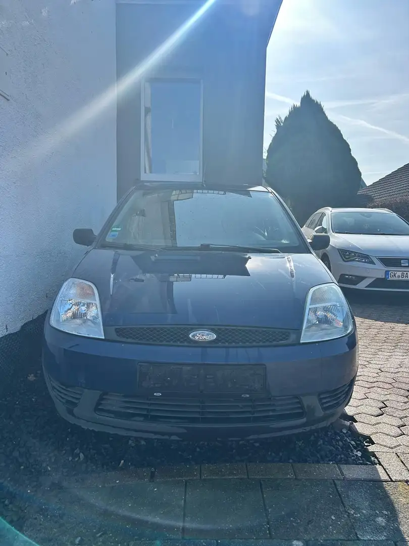 Ford Fiesta Basis Azul - 1