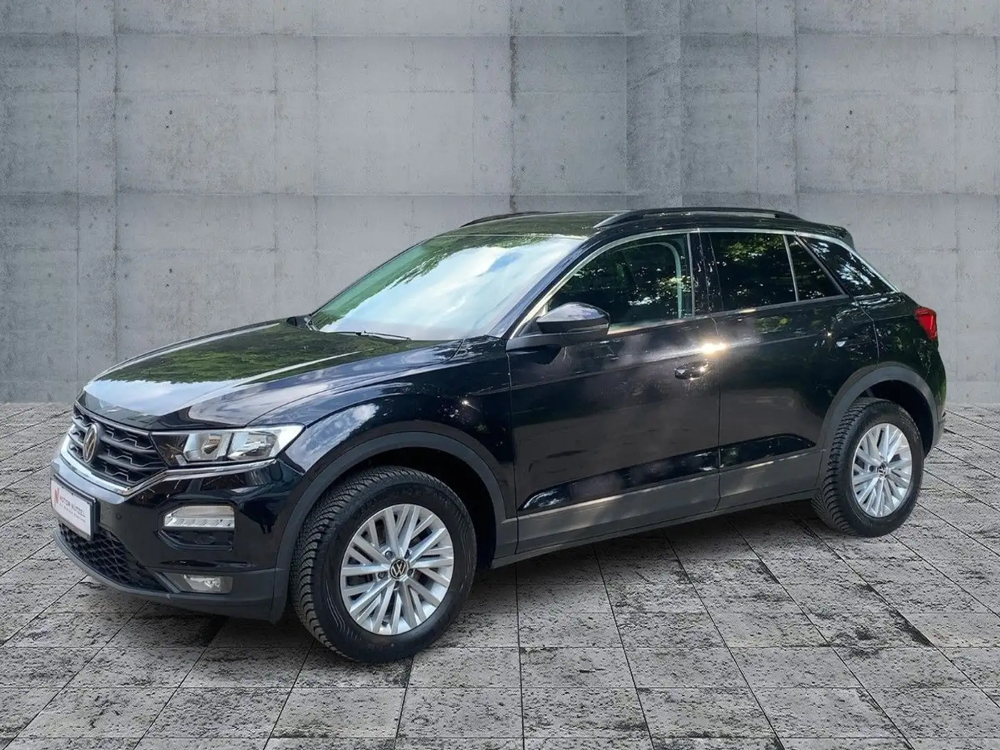 Volkswagen T-Roc 1.0 TSI NAV+ACC+SHZ+PDC+DAB+MFA+NSW+BT Zwart - 2