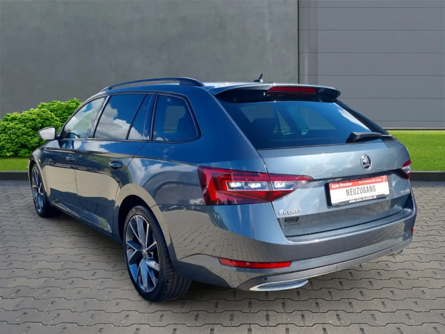 Skoda Superb Combi SportLine 1.8 TSI+Alufelgen+Navi+Xenon+Alu Grau - 2