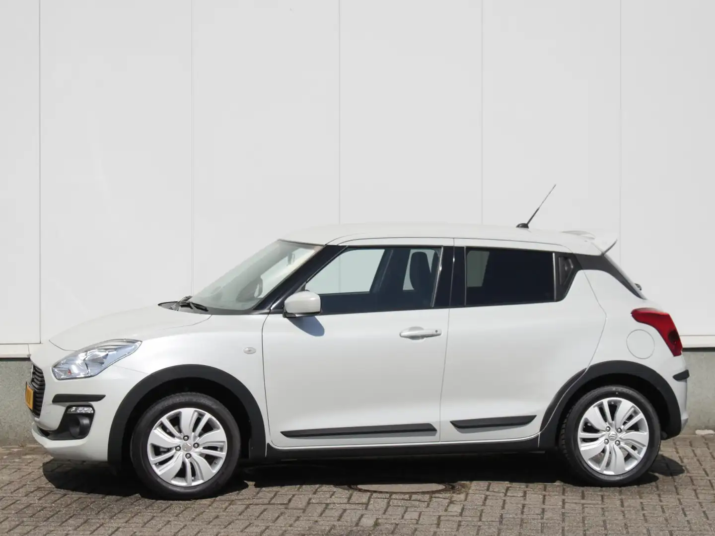Suzuki Swift 1.2 Select GT-Line | AllGrip | Navi | Airco | Came Bianco - 2