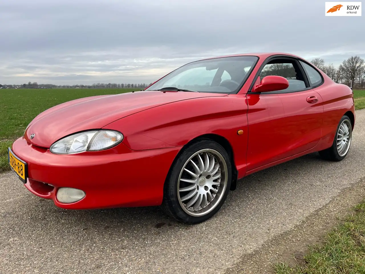 Hyundai Coupe 2.0i F, foto 1