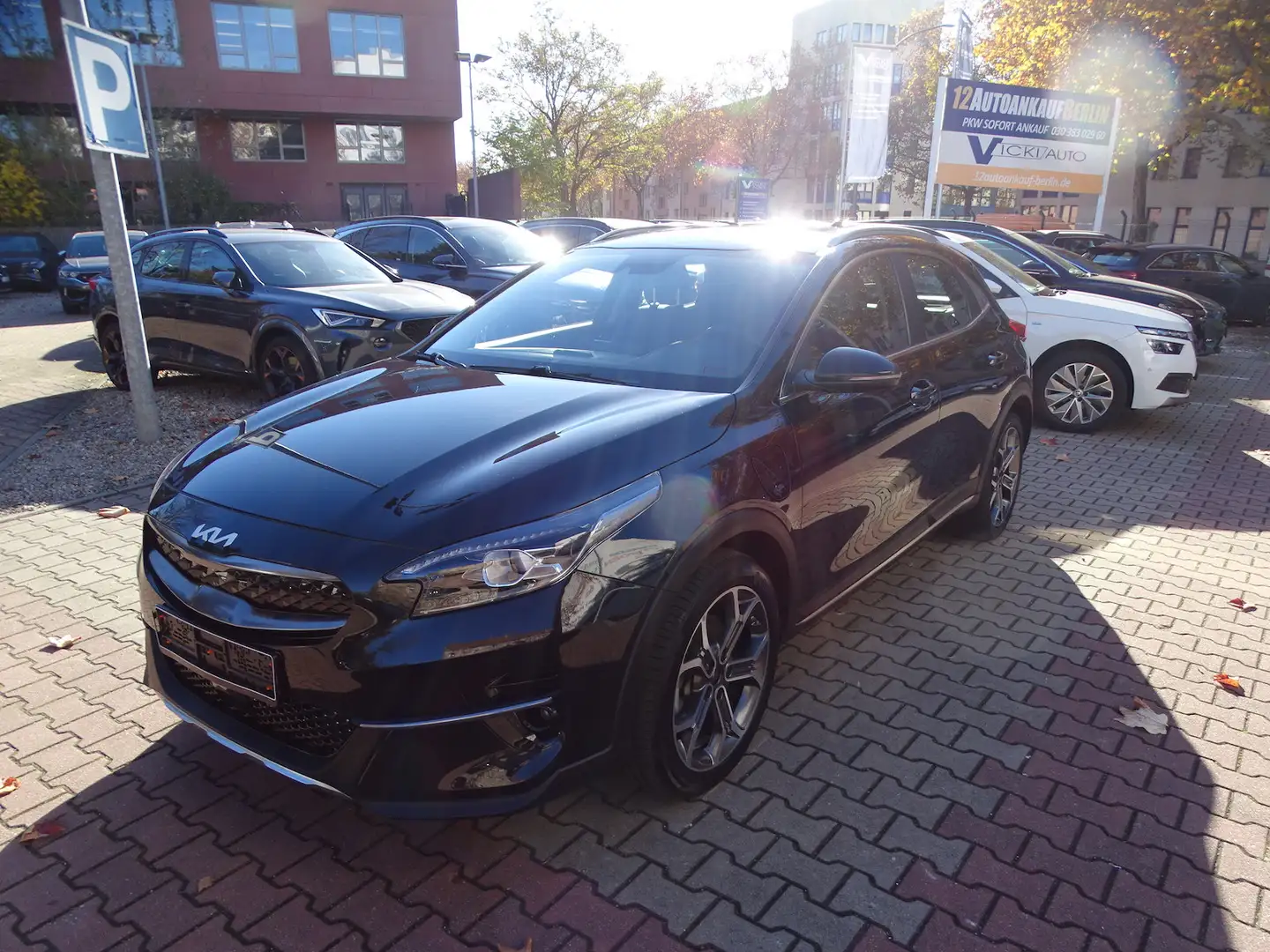 Kia XCeed 1.6 Spirit Plug-in Hybrid Automatik Schwarz - 1