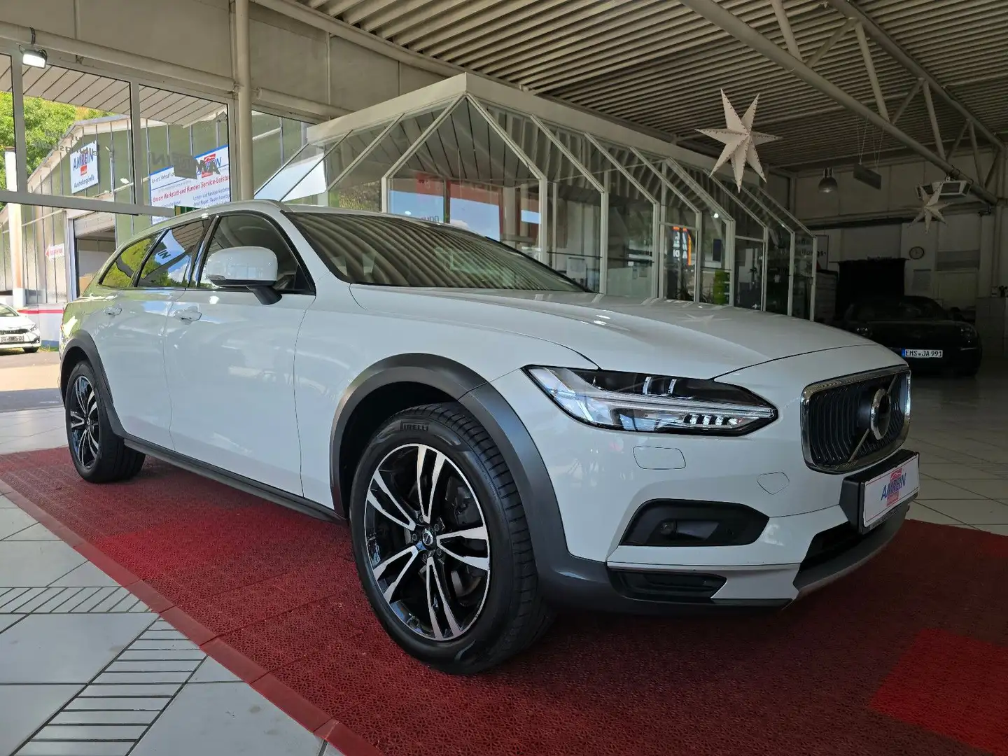 Volvo V90 Cross Country Pro AWD+AHK+STANDH+LEDER+LED+ Alb - 1