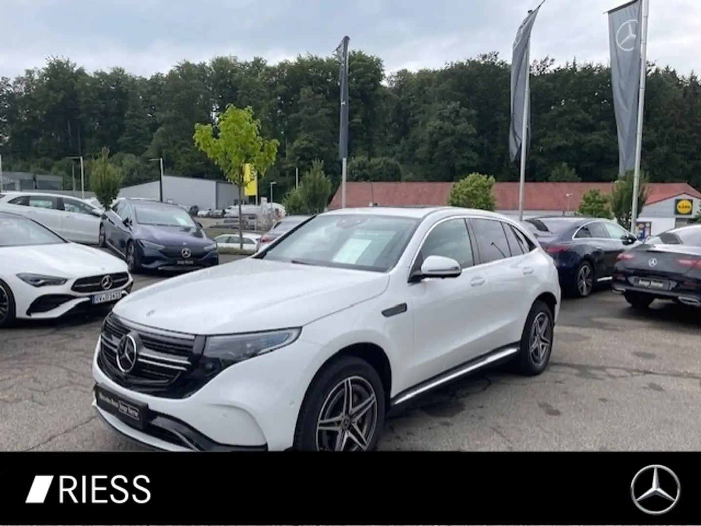 Mercedes-Benz EQC 400 DISTR. MEMORY 360 KAMERA AHK SCHIEBED. HUD White - 1