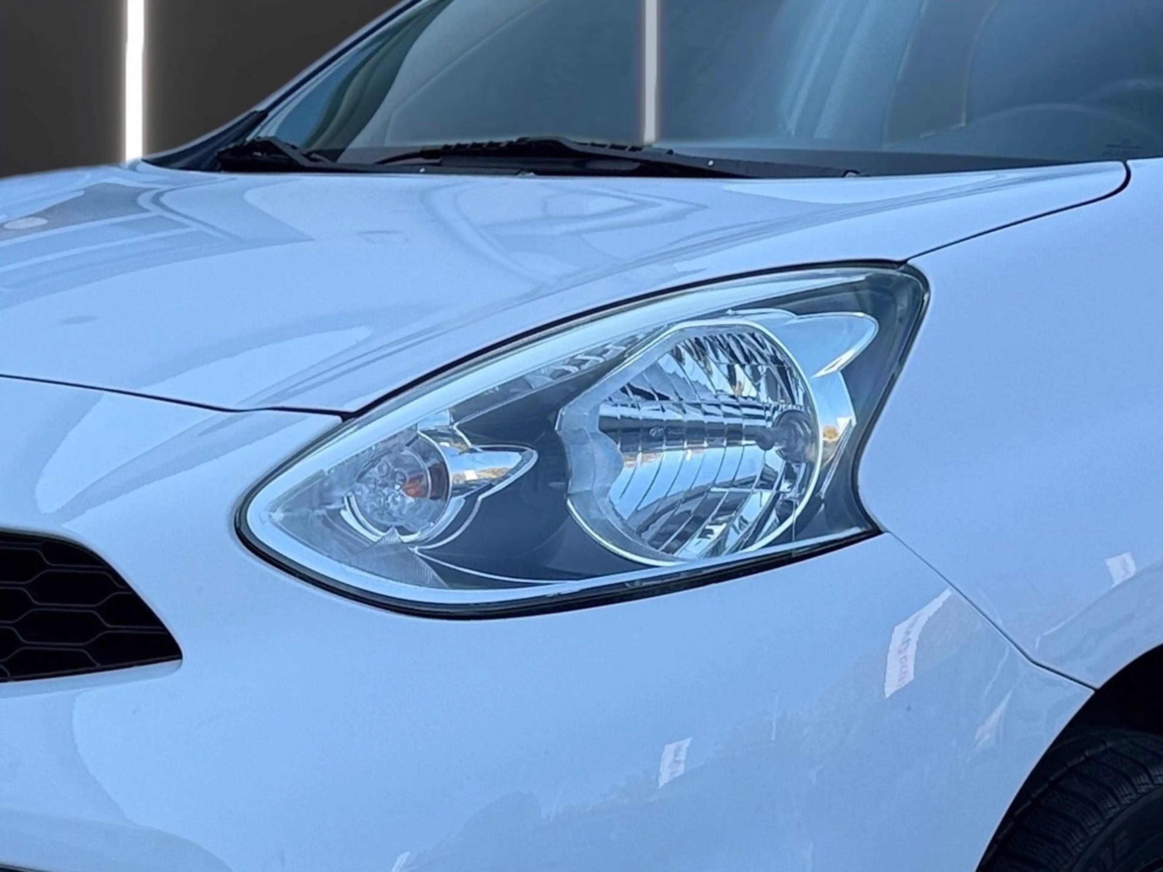 Nissan Micra 1.0 Basis Klima USB AUX Bluetooth — photo 7