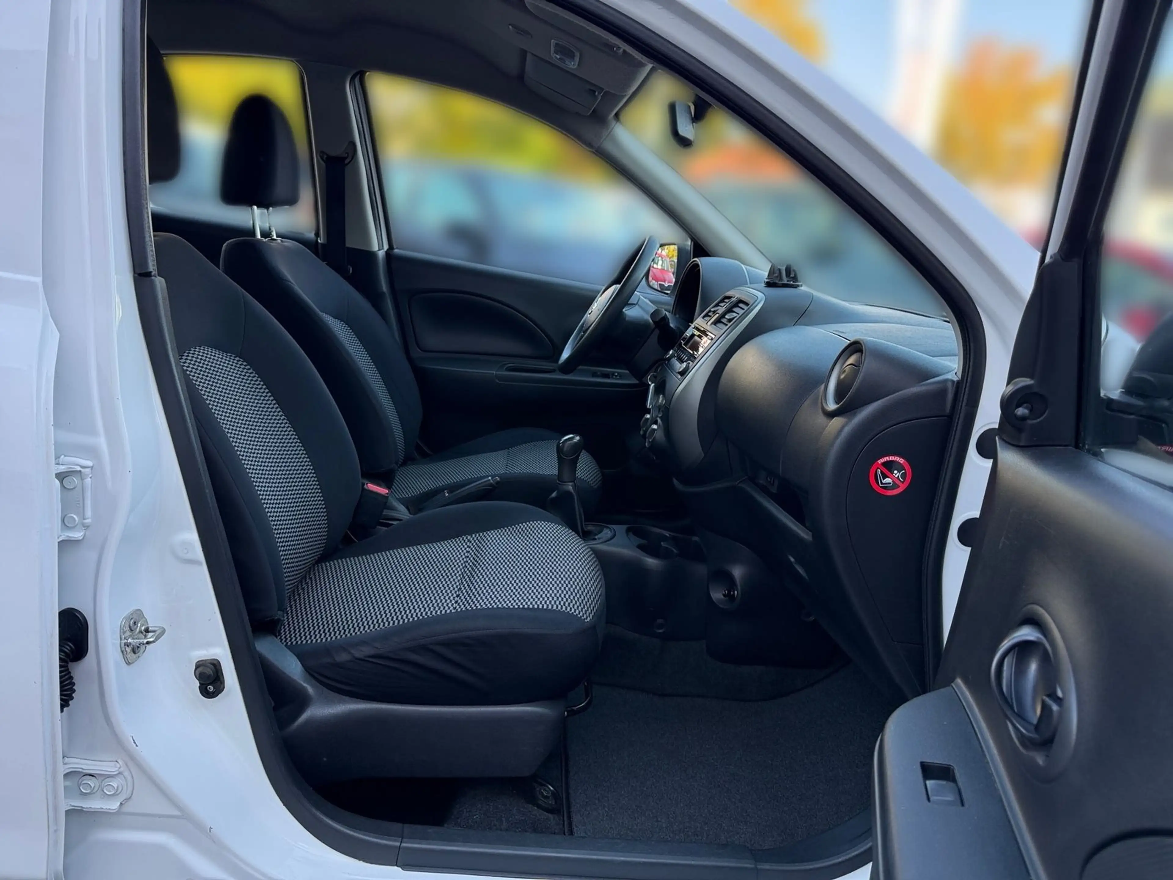 Nissan Micra 1.0 Basis Klima USB AUX Bluetooth — photo 15
