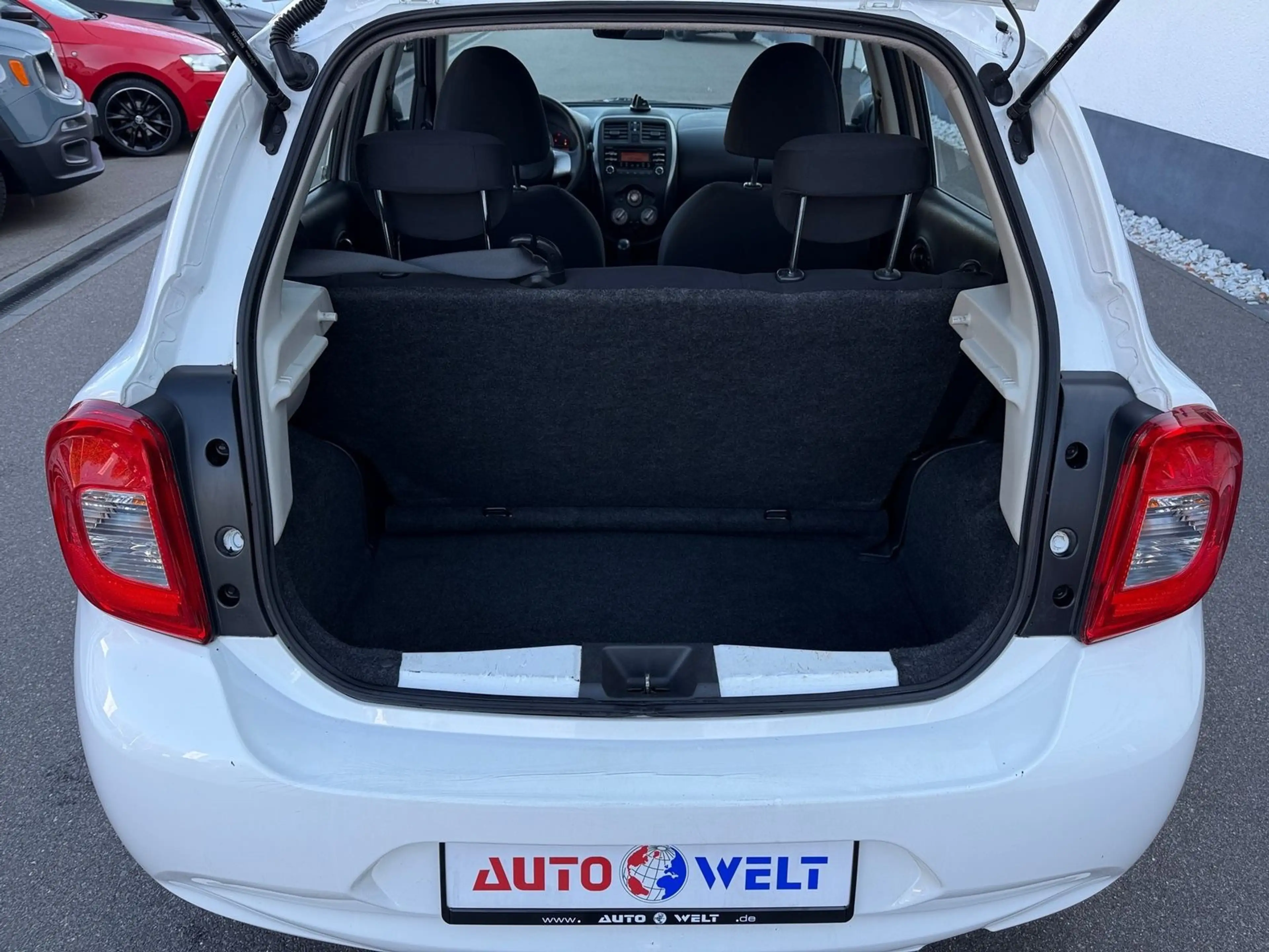 Nissan Micra 1.0 Basis Klima USB AUX Bluetooth — photo 9
