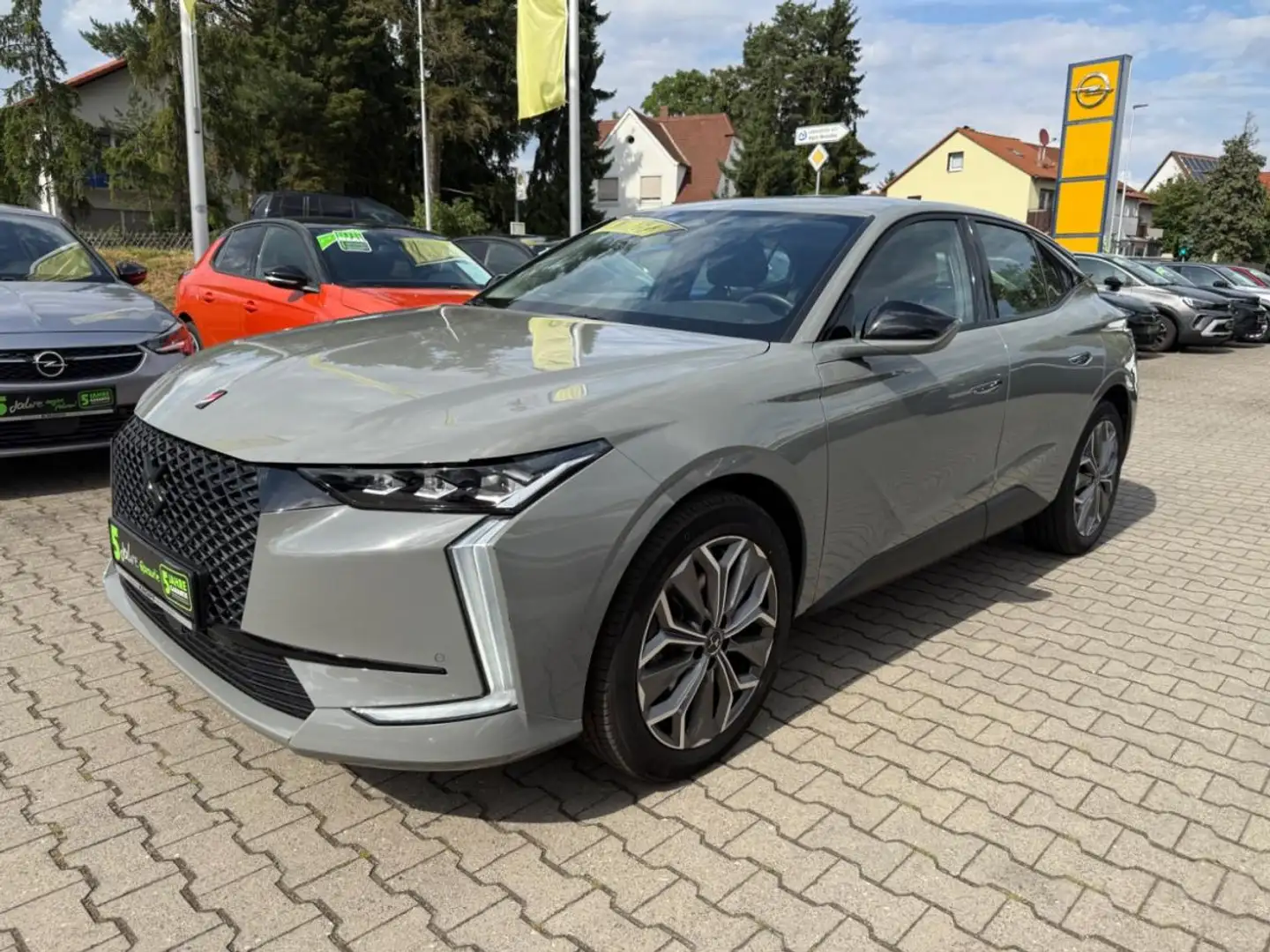 DS Automobiles DS 4 DS 4 1.2 PureTech LED+SHZ+2xKlima+Kam.+KeyLess Grau - 2